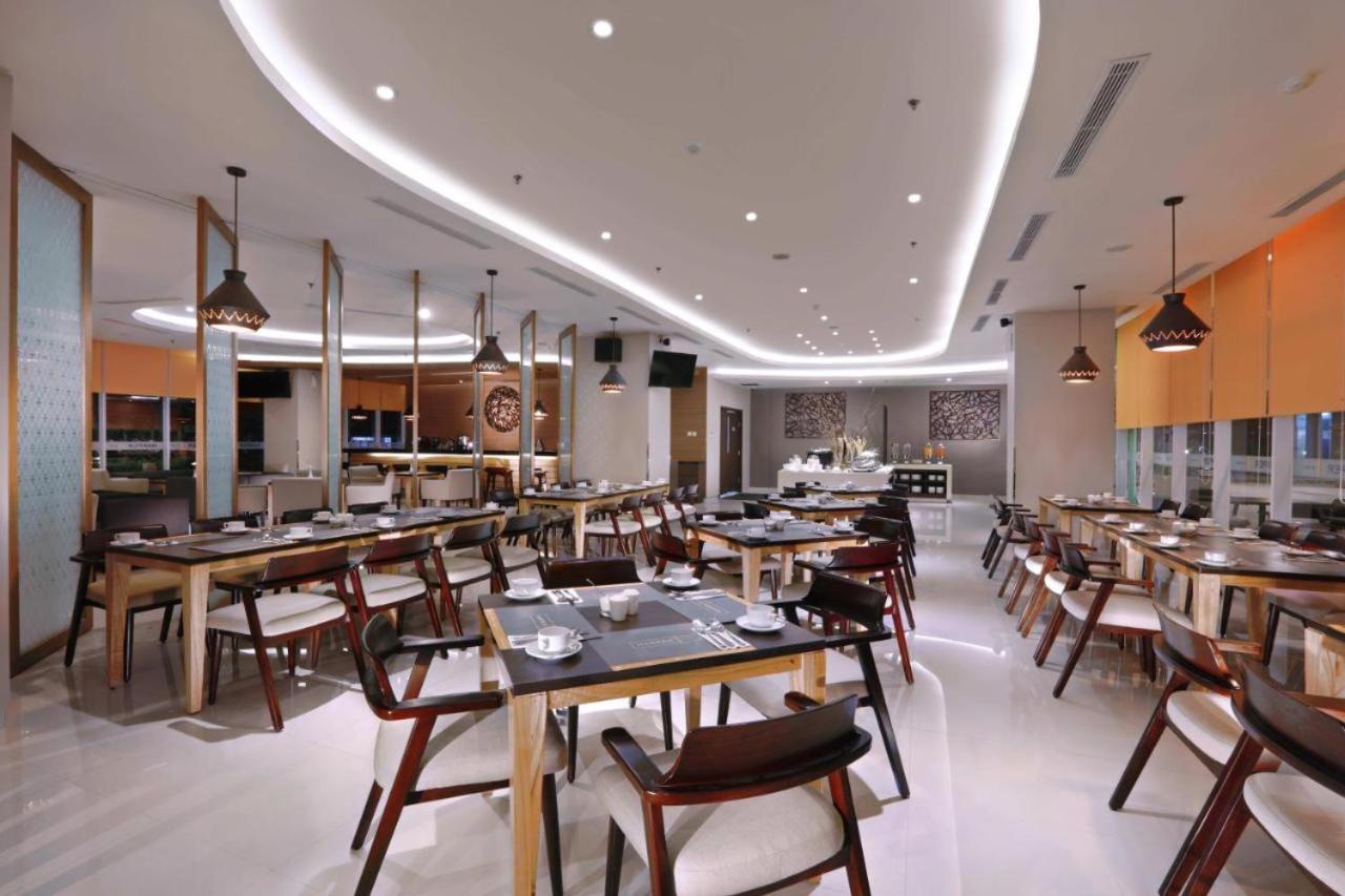 Cozy The H Residence Cawang By Bonzela Property Jakarta Buitenkant foto